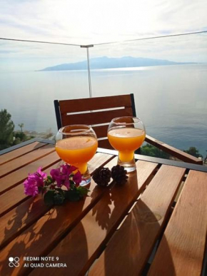XhuliAl 's Saranda Apartament